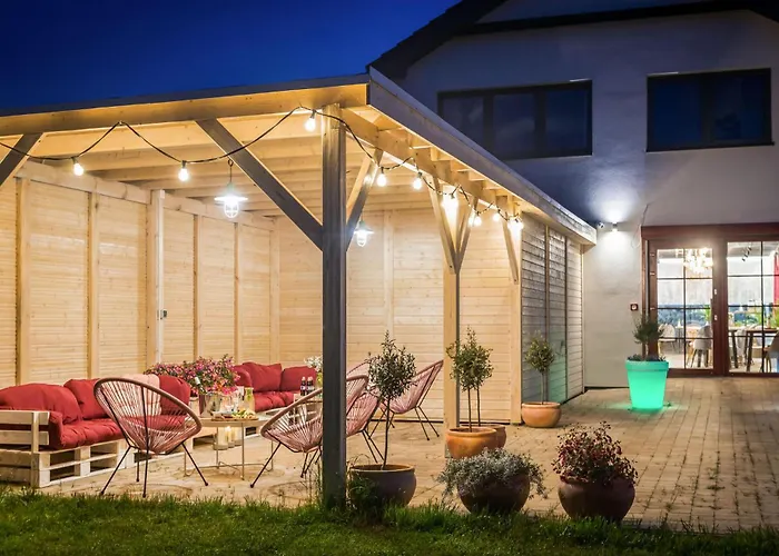 Beautiful In With Sauna 度假居 Nowecin